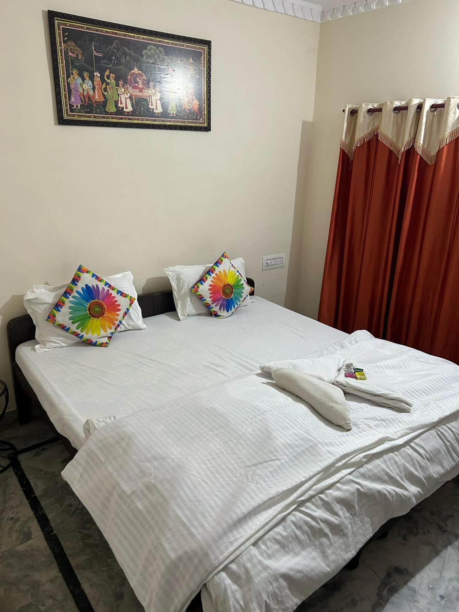 Hotel Lake Star Udaipur Buitenkant foto
