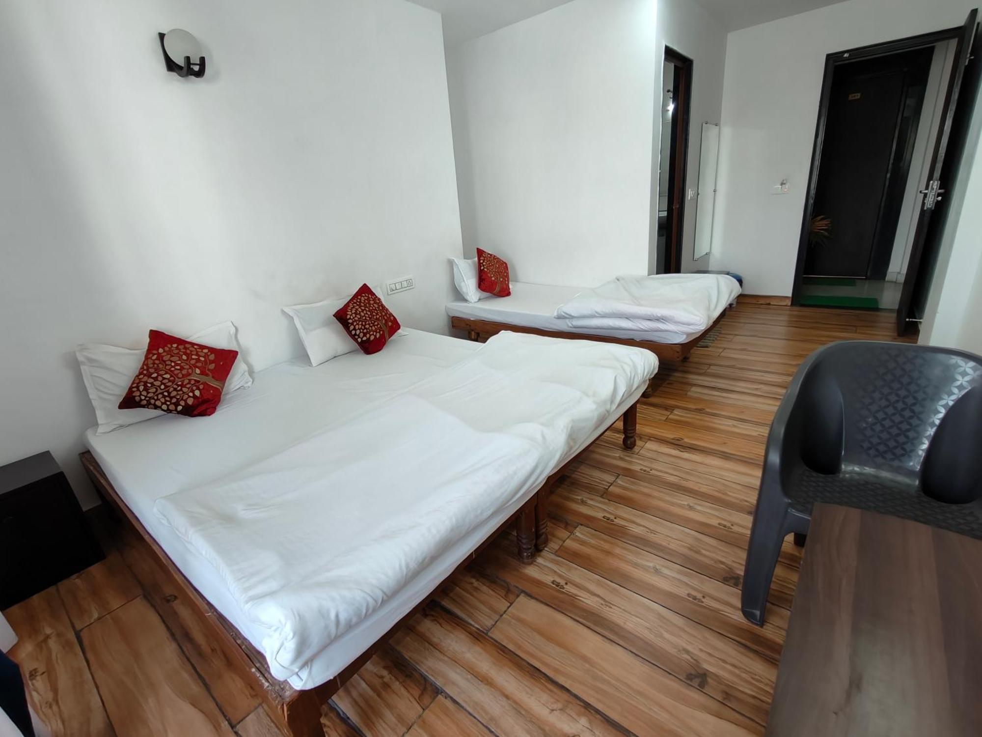 Hotel Lake Star Udaipur Buitenkant foto